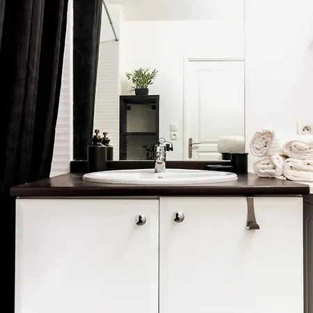 Daurade Balcon Parking Free - Bus Proche Centre Daire *