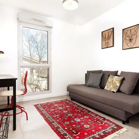 Daurade Balcon Parking Free - Bus Proche Centre Appartement